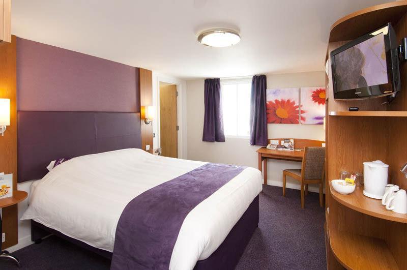 Premier Inn Crewe Nantwich Extérieur photo