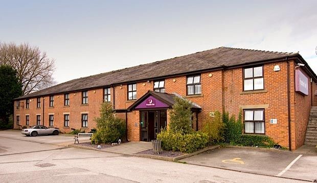 Premier Inn Crewe Nantwich Extérieur photo
